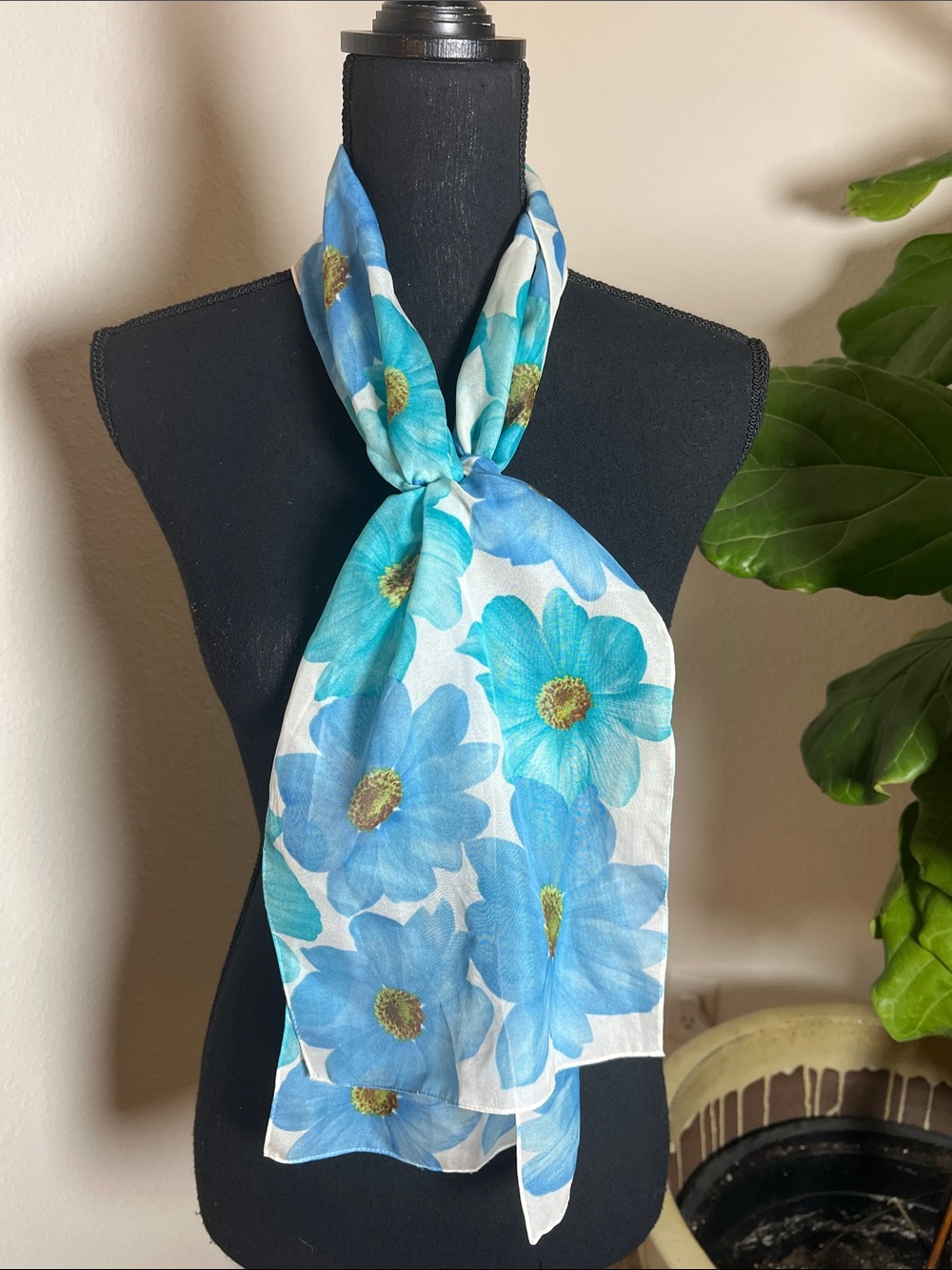 Women’s Vibrant Lightweight Sheer Floral Scarf
